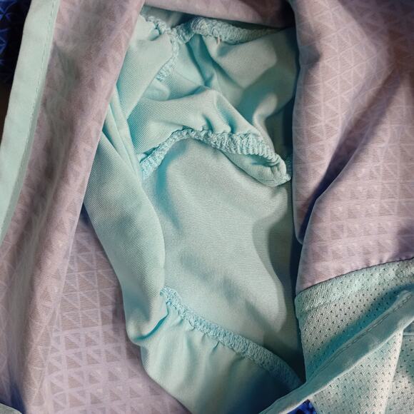 Old Navy Active Quick-Dry Women Performance Shorts Bundle - Picture 4 of 11